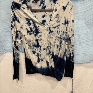 Rock & Republic Navy and Cream Tie-Dye Blouse